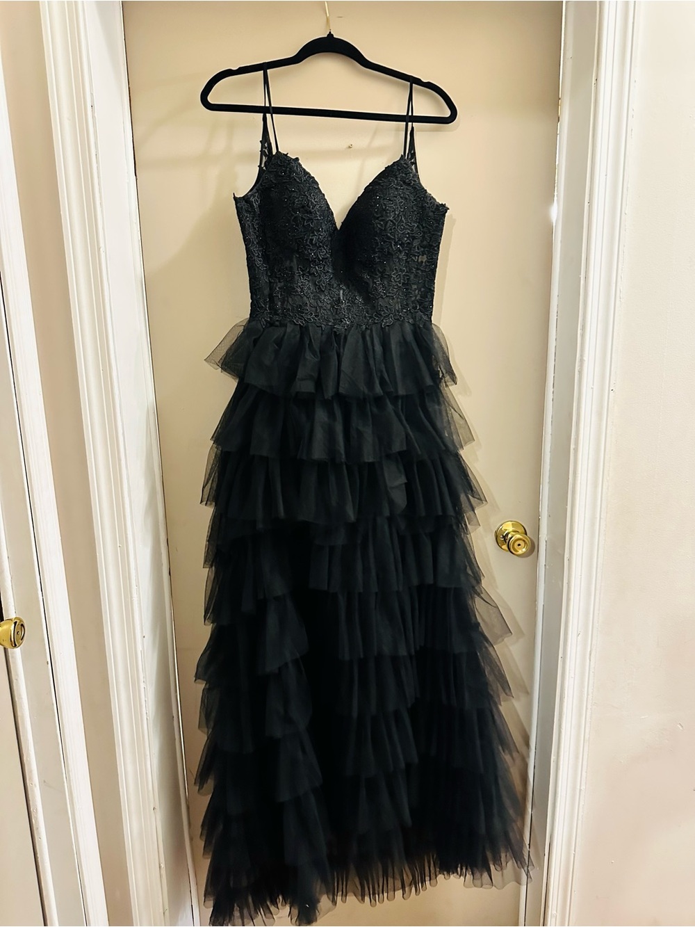 Dave & Johnny Black Lace Bodice Tiered Tulle Evening Gown